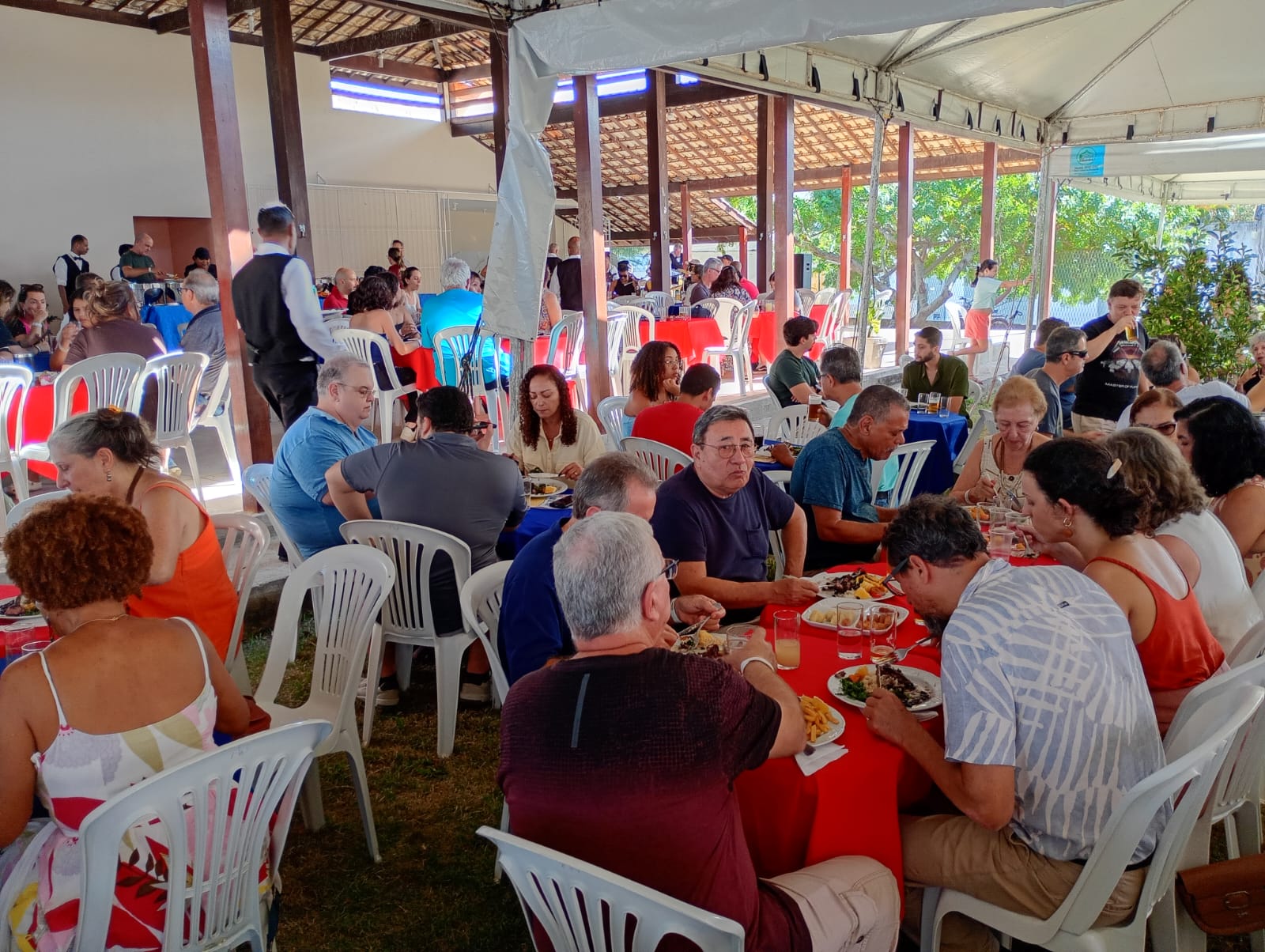 FEIJOADA DO TRABALHADOR REFORÇA IMPORTÂNCIA DE UNIÃO E MOBILIZAÇÃO PELOS DIREITOS DOS DOCENTES