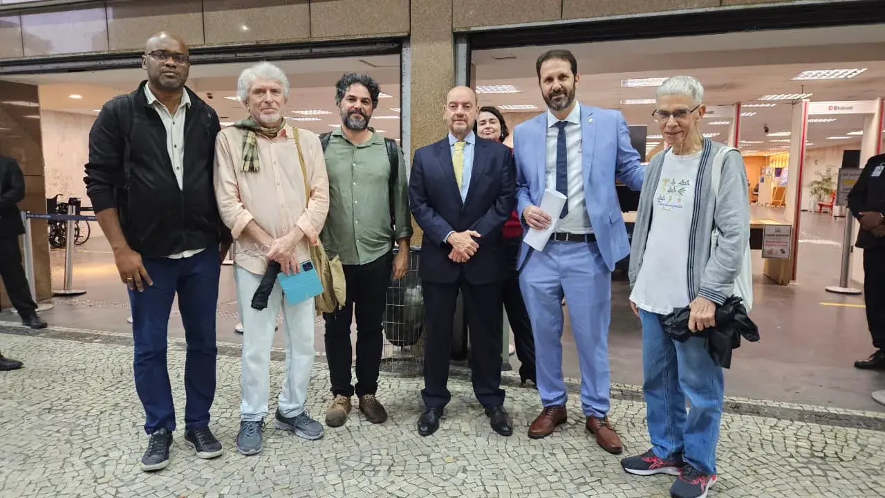 REPRESENTANTES DA ADUENF SE REÚNEM COM GOVERNADOR E SECRETÁRIO DE PLANEJAMENTO E GESTÃO_I